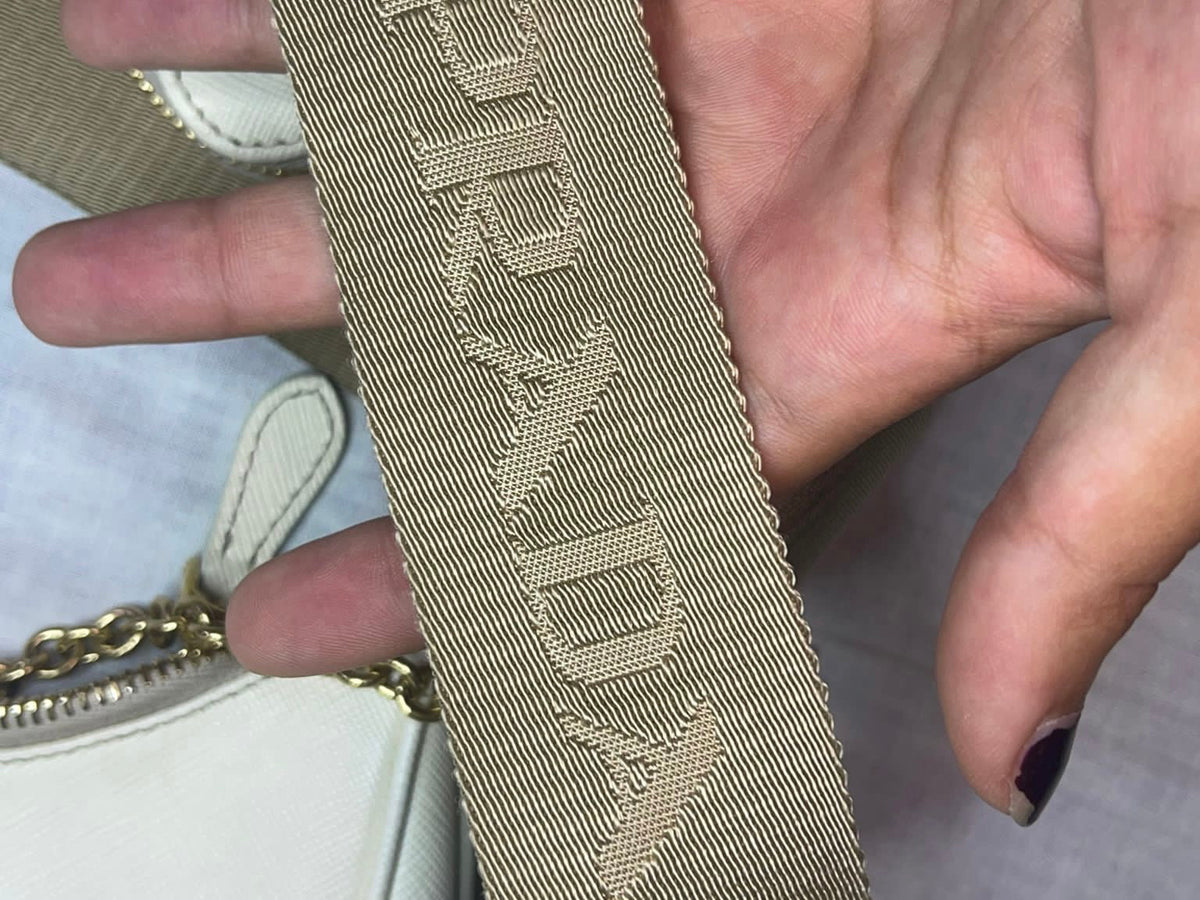 BORSA PRADA Re-Edition 2005 in saffiano bianca