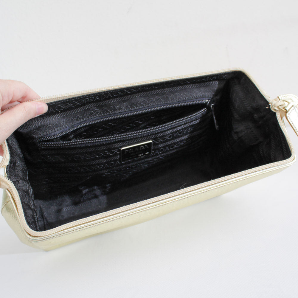 PRADA BEAUTY POCHETTE SAFFIANO ORO