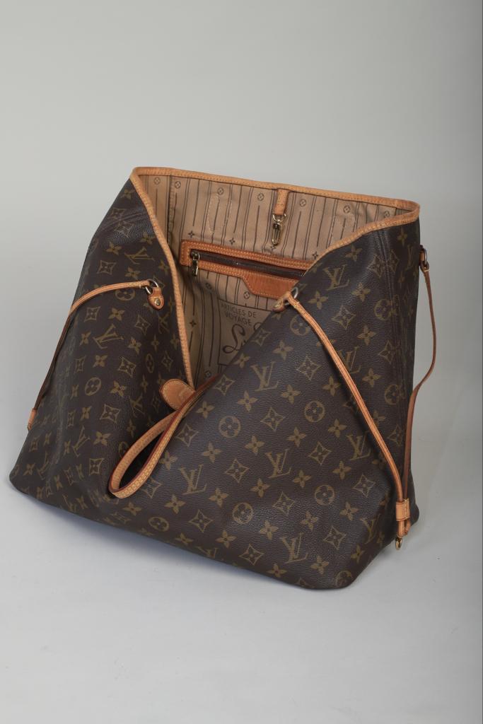 LOUIS VUITTON NEVERFULL GM